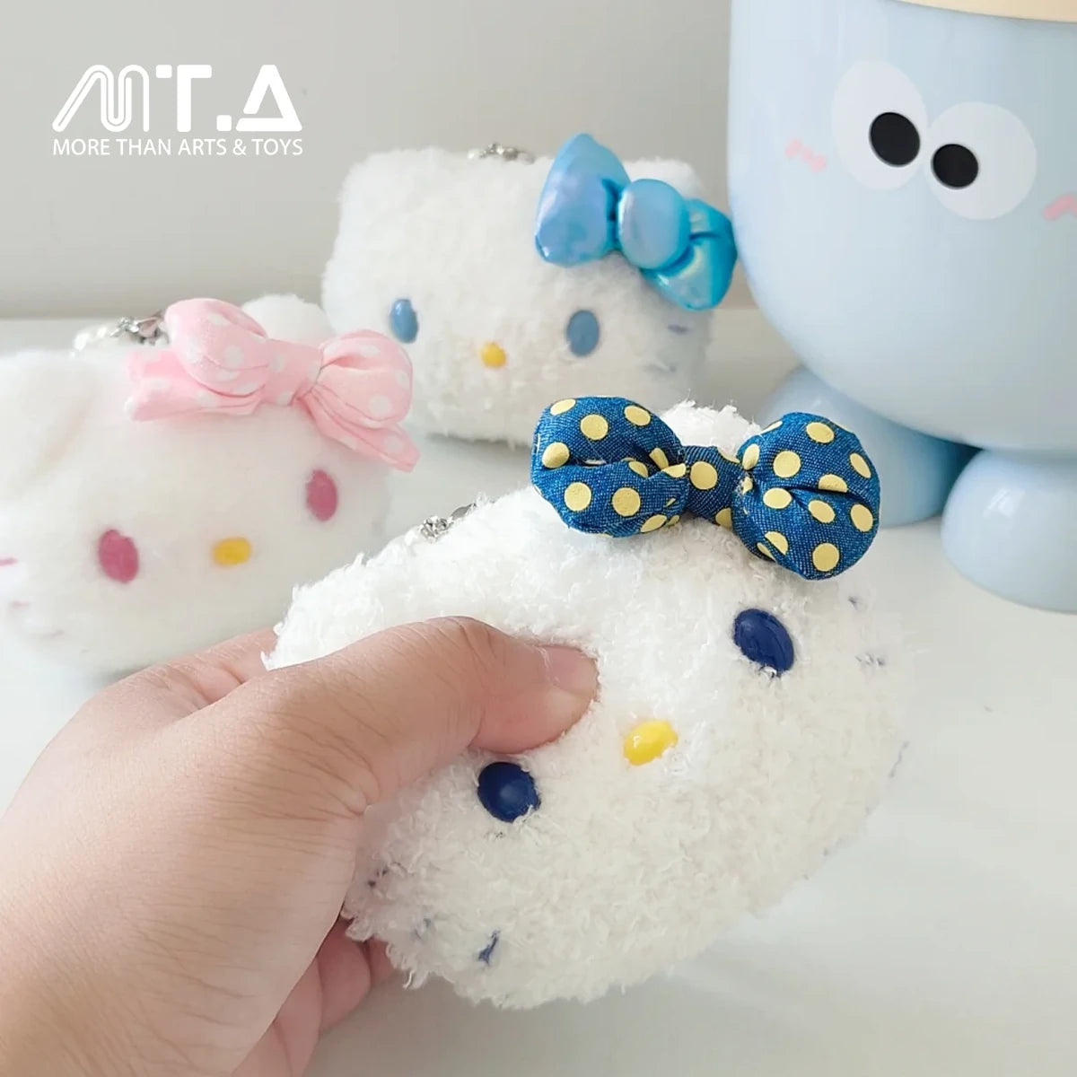 Hello Kitty Sweetheart Superstar Series Plush Charm Blind Bag